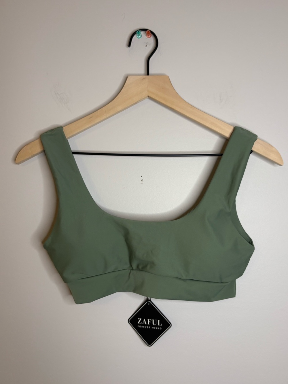 Women’s Zaful sage green bikini top size M NWT